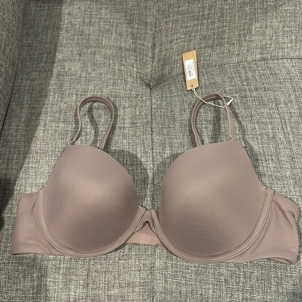 Skims Fit Everybody T-Shirt Push Up Bra